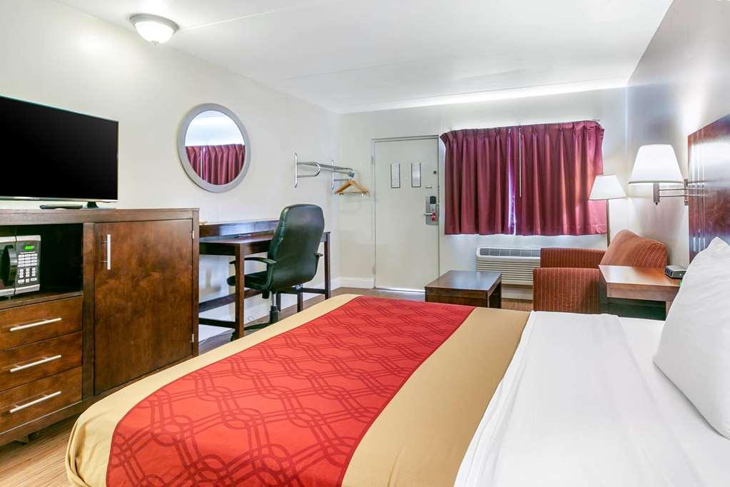 Econo Lodge Northeast Reading Szoba fotó