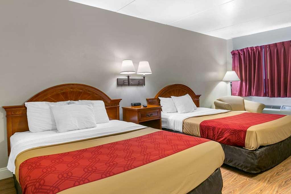 Econo Lodge Northeast Reading Szoba fotó