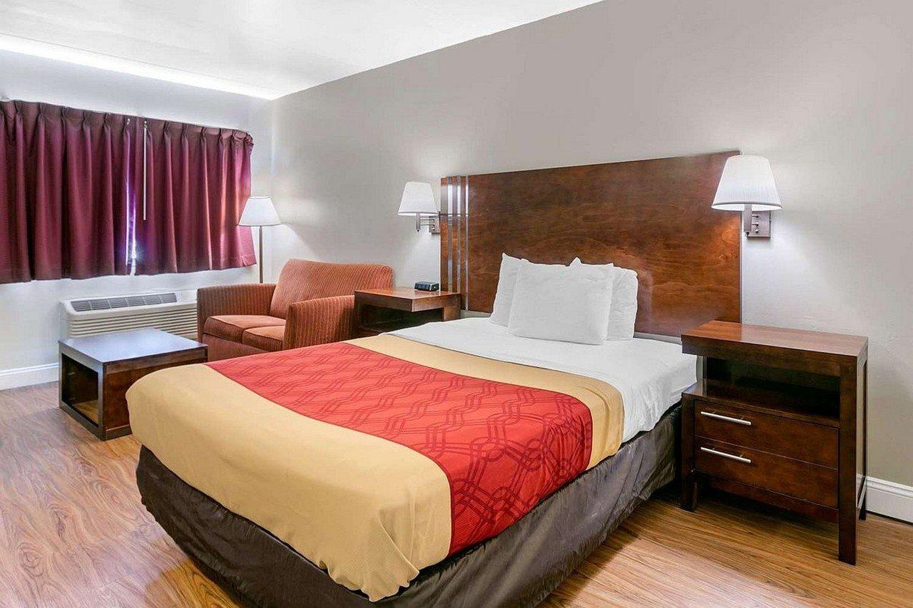Econo Lodge Northeast Reading Kültér fotó