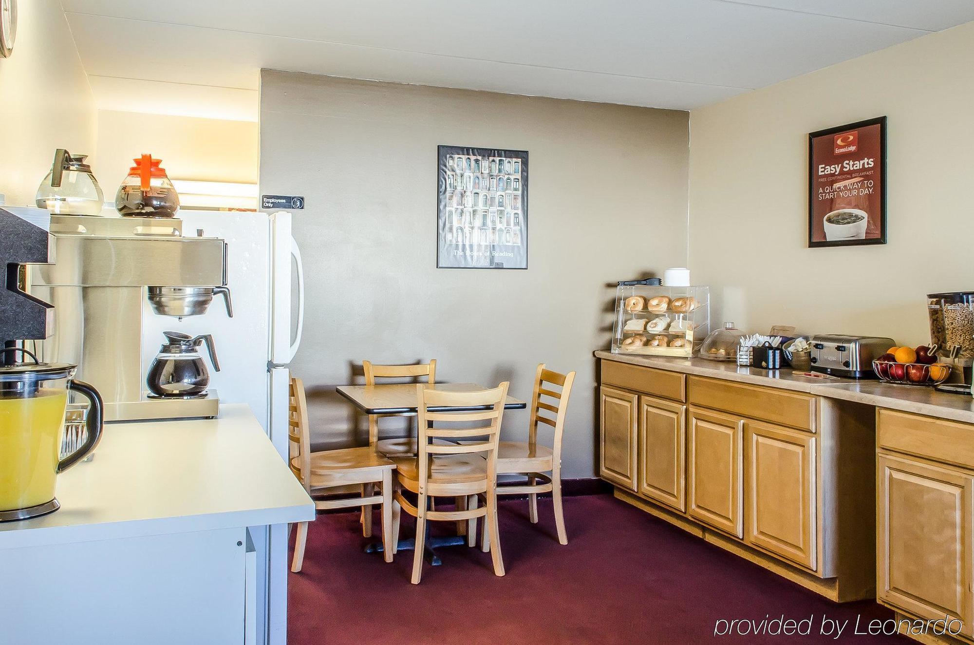 Econo Lodge Northeast Reading Kültér fotó
