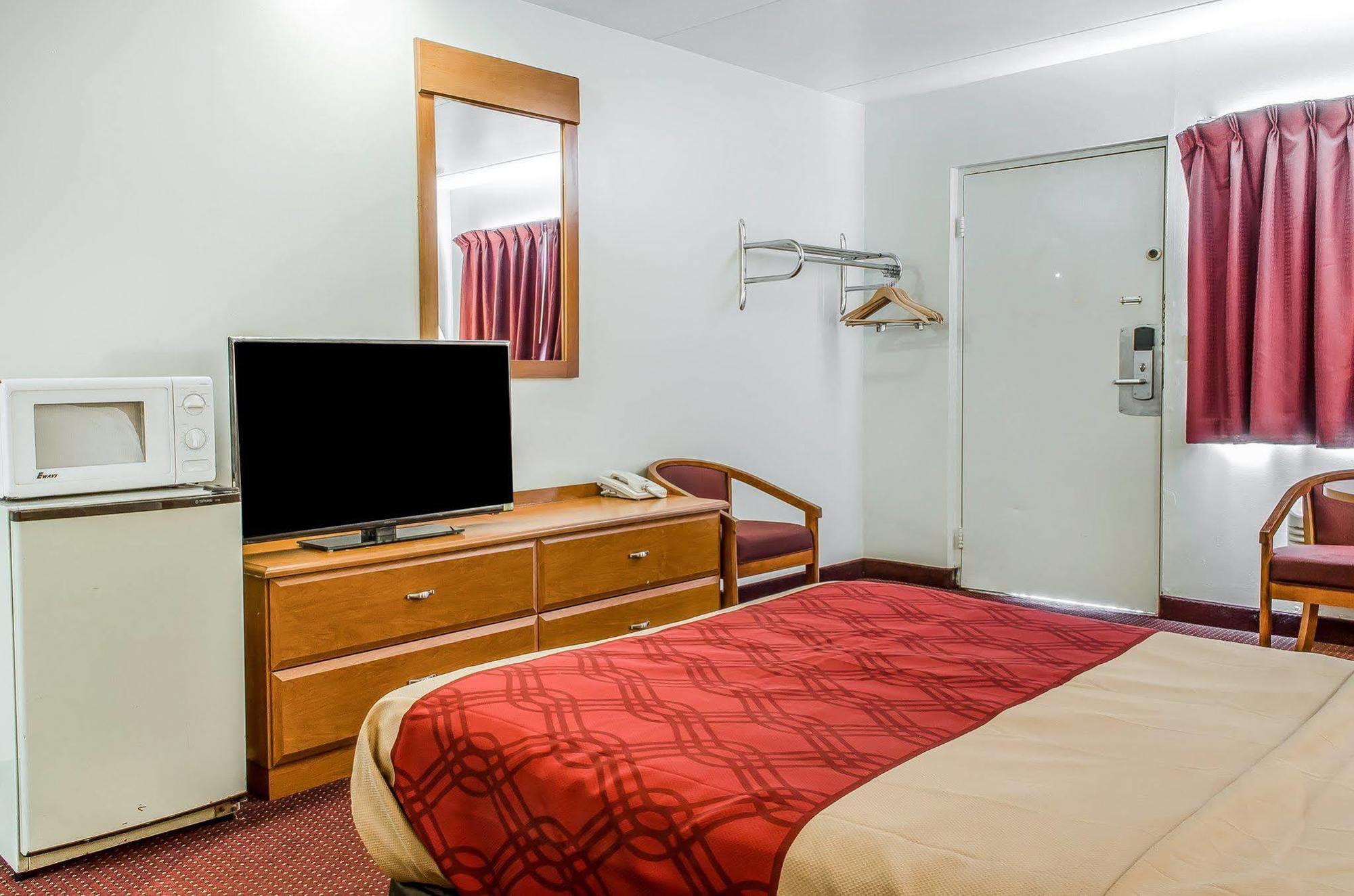 Econo Lodge Northeast Reading Kültér fotó